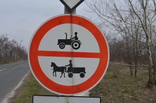 Schönes altes Verkehrsschild